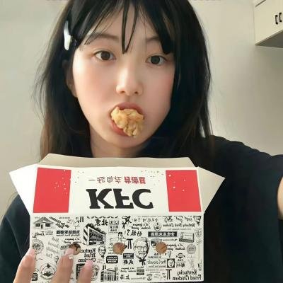 她不当女主很多年